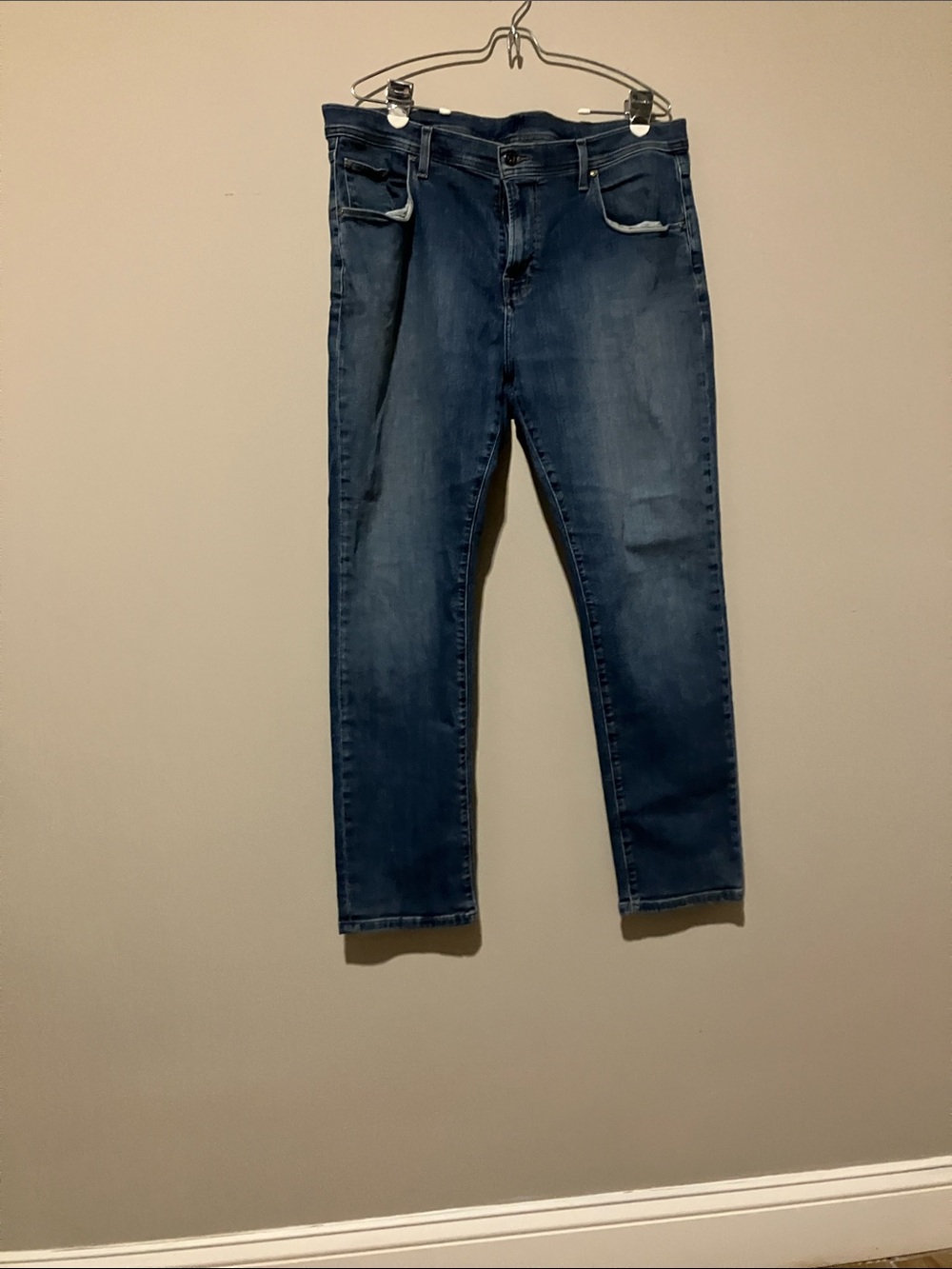 Classic Men's Blue Slim Jeans